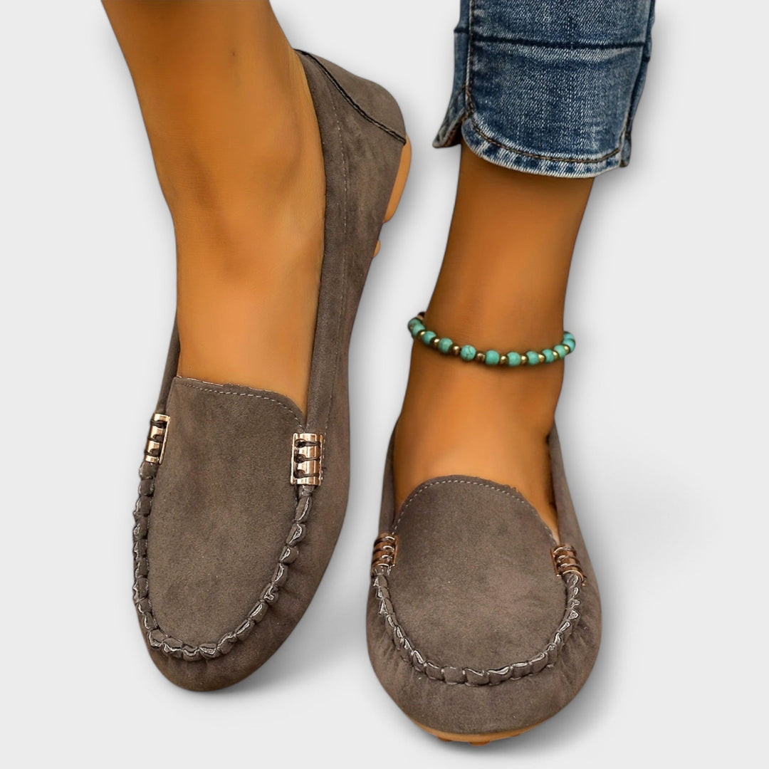 ISELYNDRA – MOCCASIN SLIP-ONS