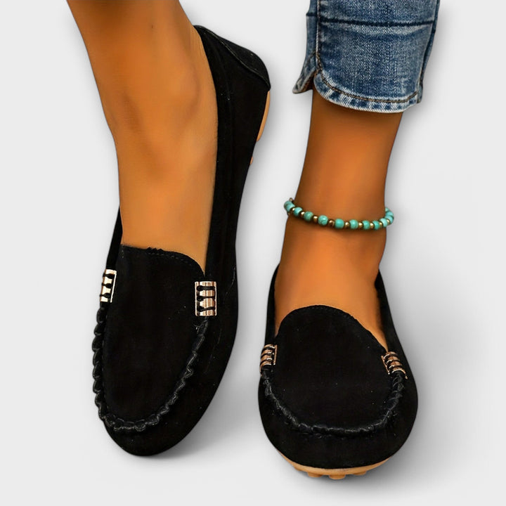 ISELYNDRA – MOCCASIN SLIP-ONS