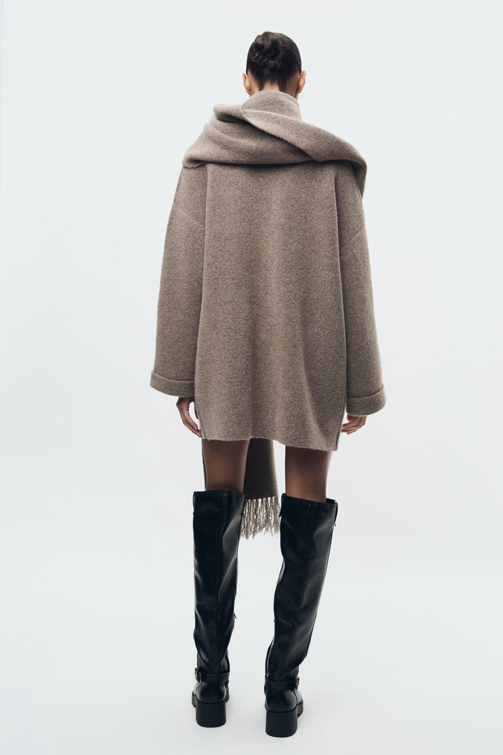 BB™ | Short Knit Coat with Scarf