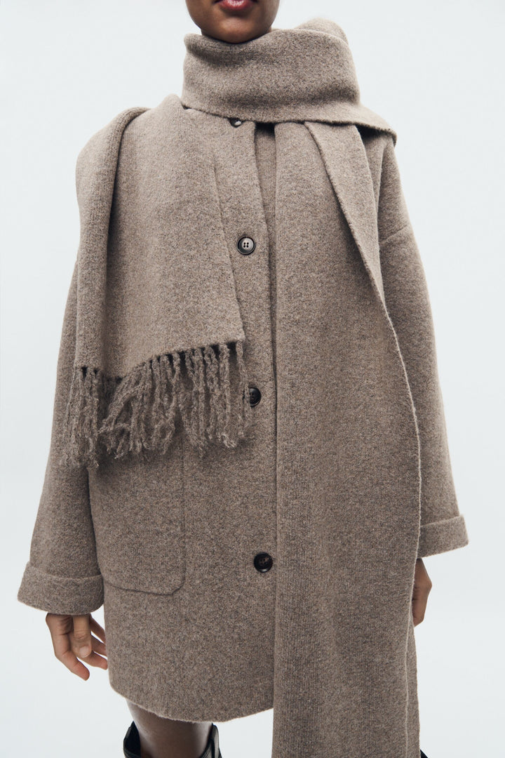 BB™ | Short Knit Coat with Scarf