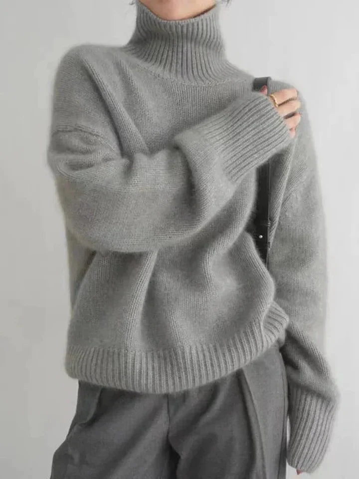 Soft and Elegant Cashmere Turtleneck Sweater