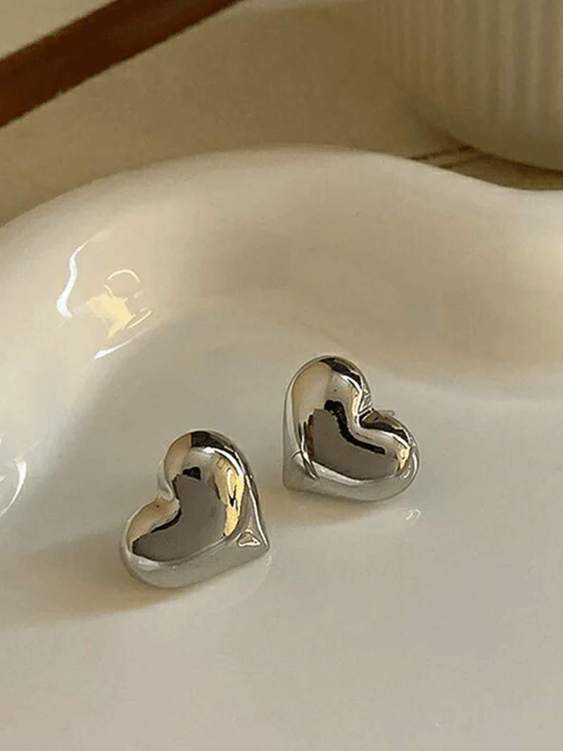 BB™ | Chunky Heart Earrings