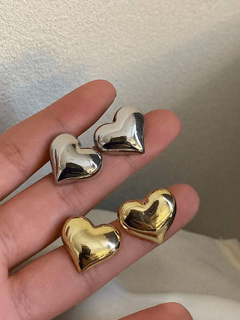 BB™ | Chunky Heart Earrings
